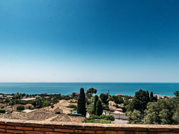 Semi-Detached House for sale in Benalmadena