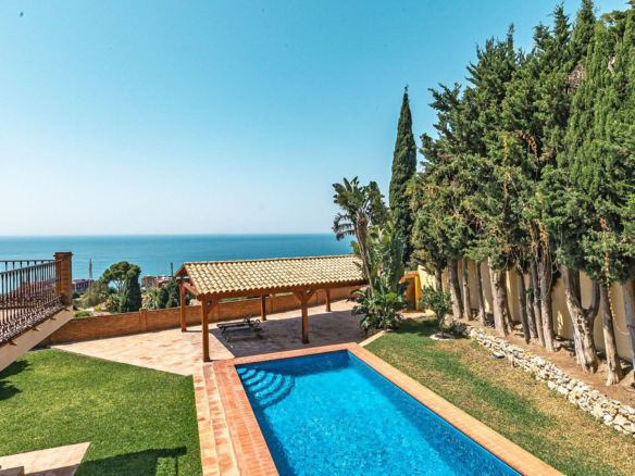 Semi-Detached House for sale in Benalmadena