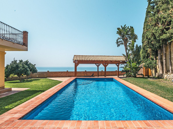 Semi-Detached House for sale in Benalmadena