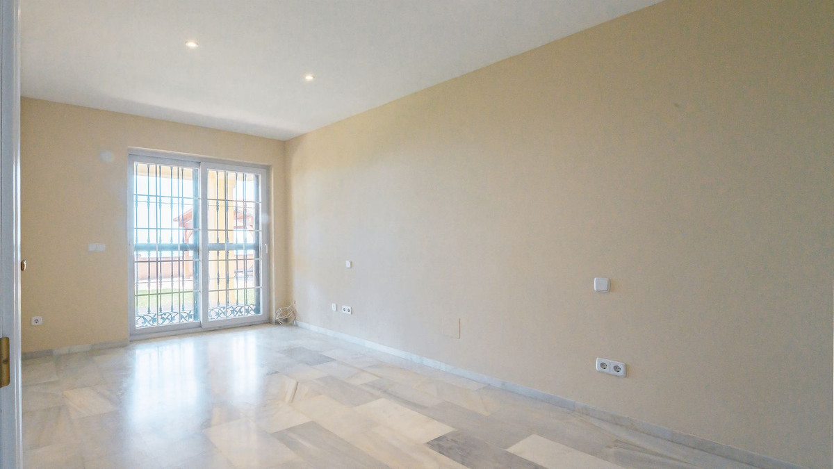 Semi-Detached House for sale in Benalmadena