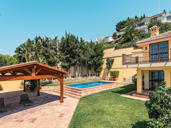 Semi-Detached House for sale in Benalmadena