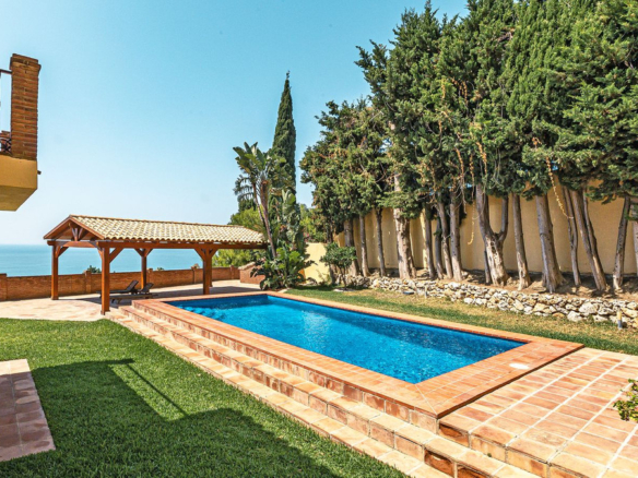 Semi-Detached House for sale in Benalmadena