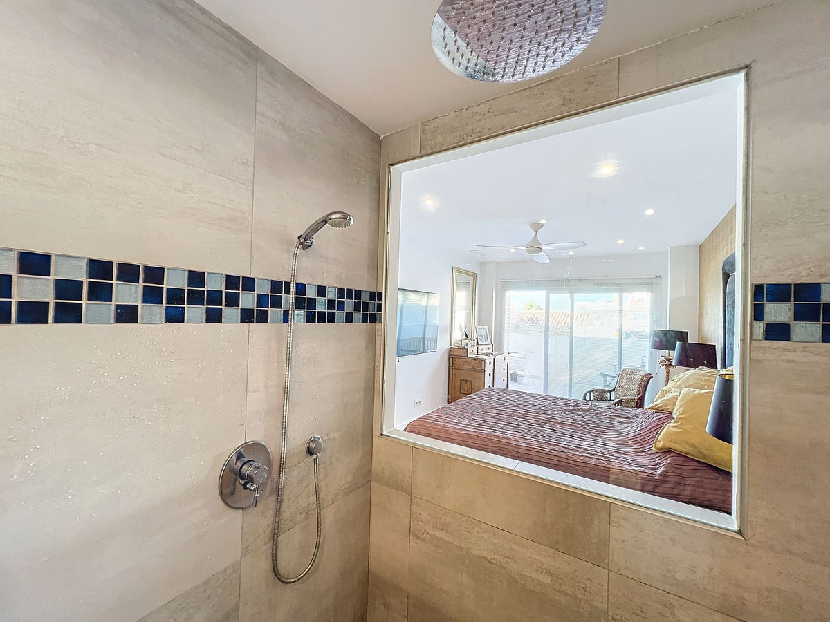 Semi-Detached House for sale in Benalmadena
