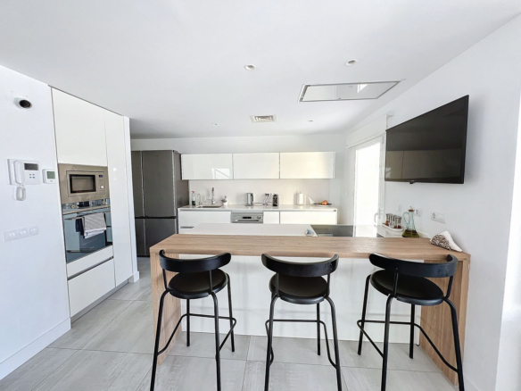 Semi-Detached House for sale in Benalmadena
