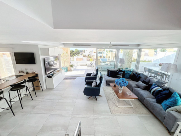 Semi-Detached House for sale in Benalmadena