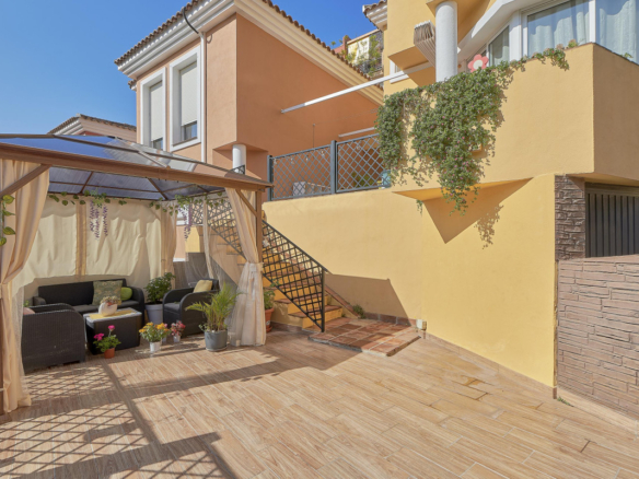 Semi-Detached House for sale in Benalmadena