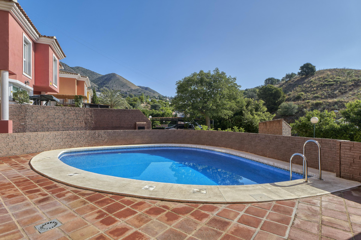 Semi-Detached House for sale in Benalmadena