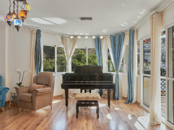 Semi-Detached House for sale in Benalmadena