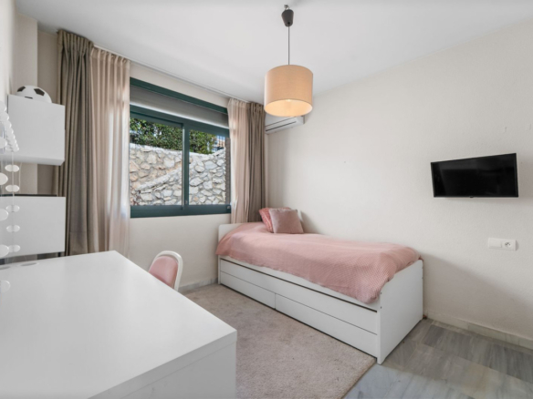 Semi-Detached House for sale in Benalmadena