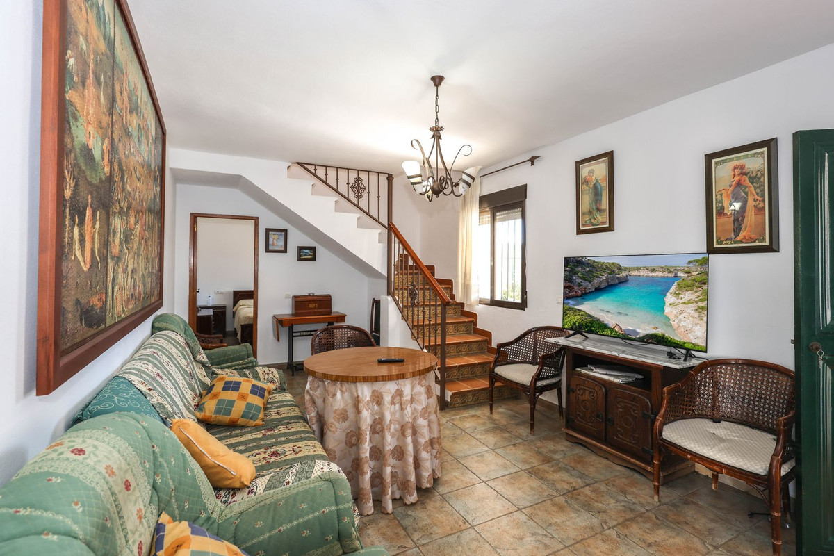 Semi-Detached House for sale in Coín