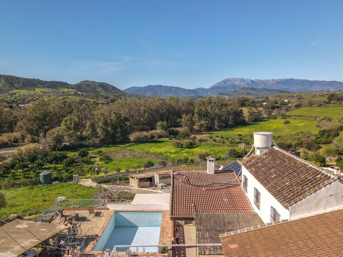 Semi-Detached House for sale in Coín