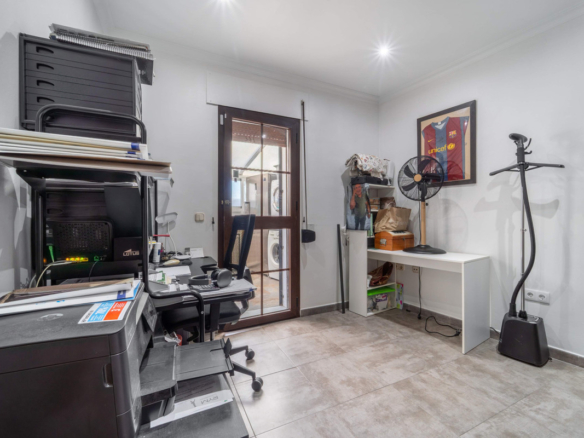 Semi-Detached House for sale in Estepona