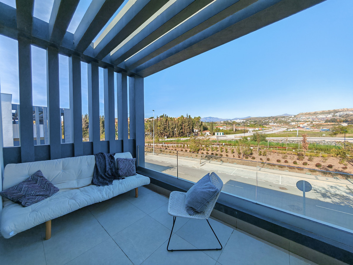 Semi-Detached House for sale in Estepona
