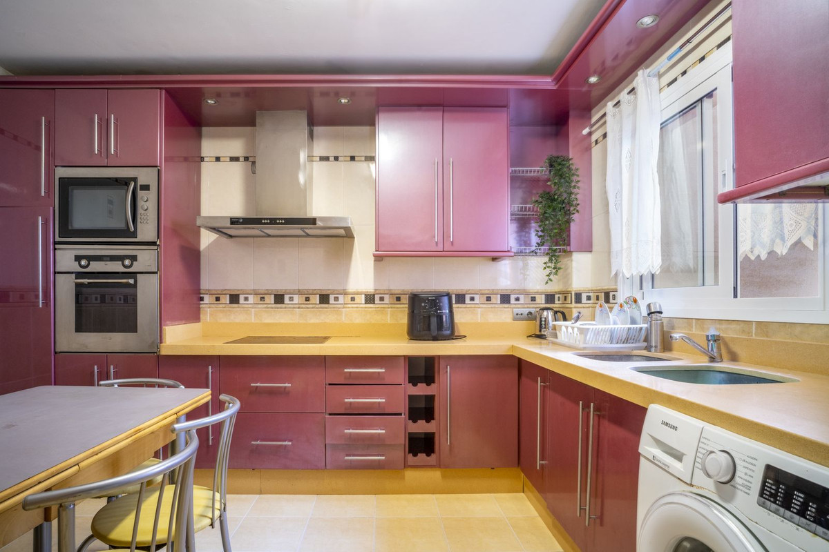 Semi-Detached House for sale in Fuengirola