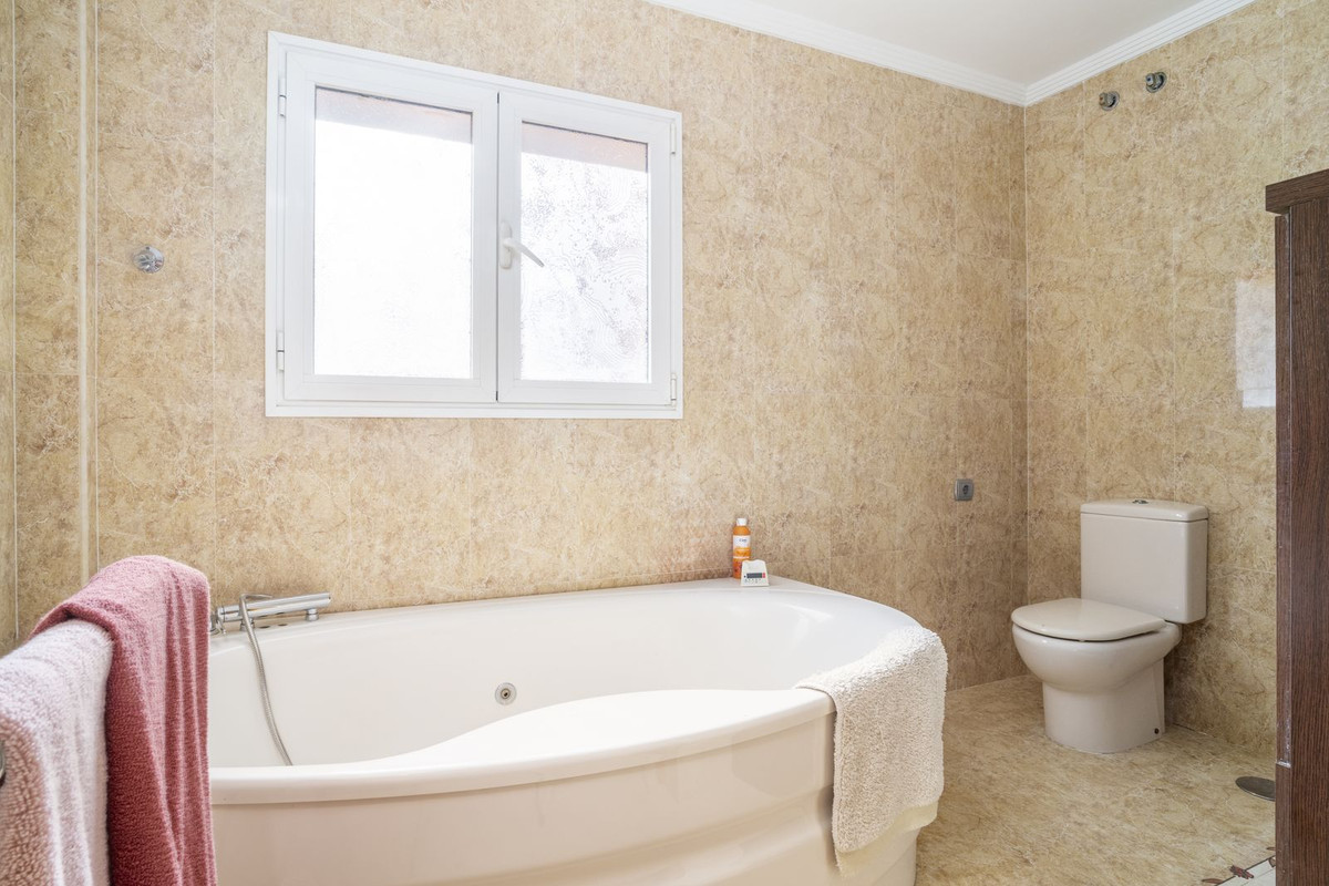 Semi-Detached House for sale in Fuengirola