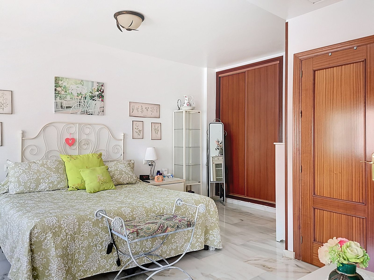 Semi-Detached House for sale in Fuengirola