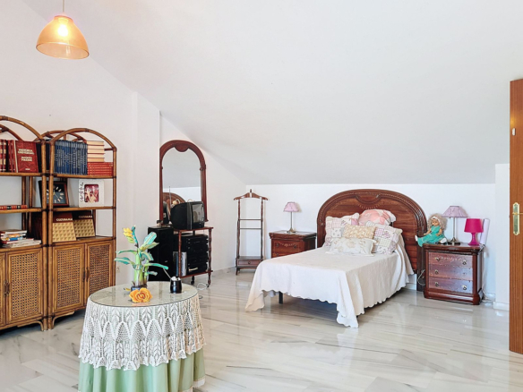 Semi-Detached House for sale in Fuengirola