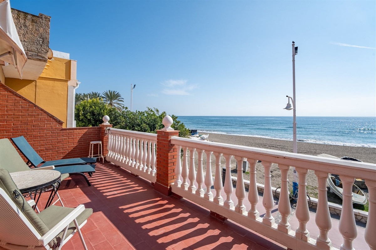 Semi-Detached House for sale in Málaga