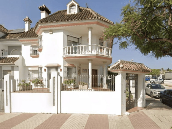 Semi-Detached House for sale in Marbella