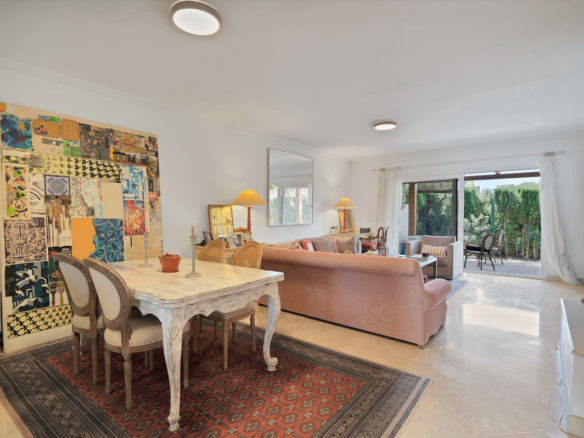 Semi-Detached House for sale in Marbella