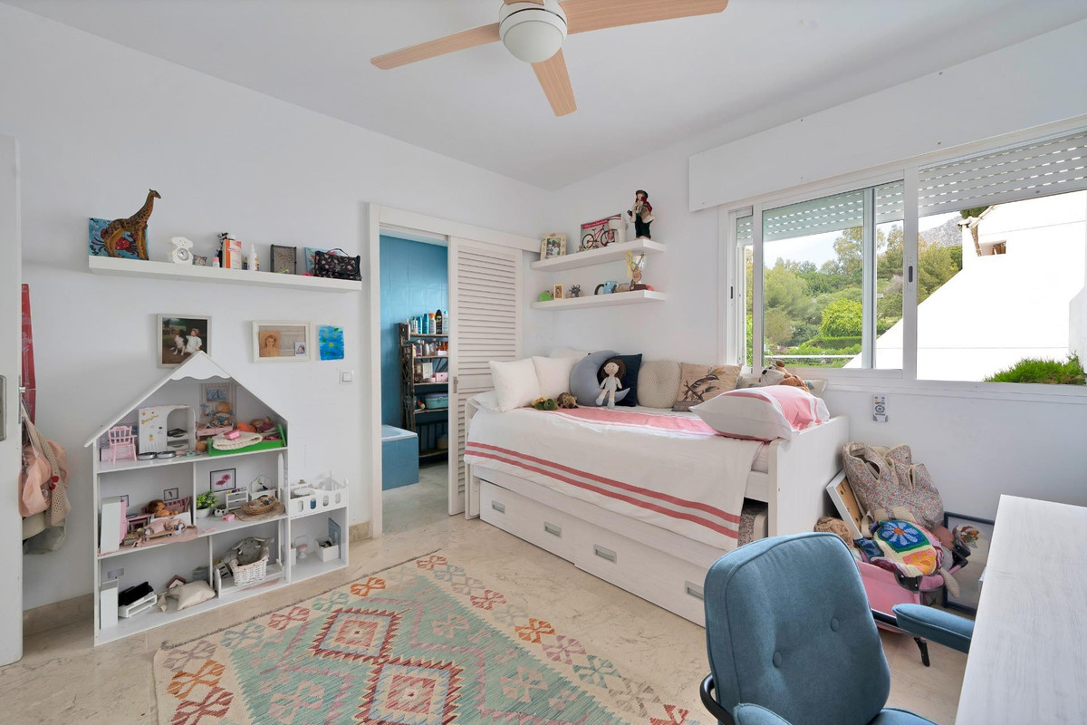 Semi-Detached House for sale in Marbella