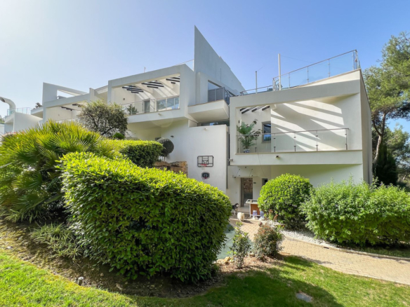 Semi-Detached House for sale in Marbella