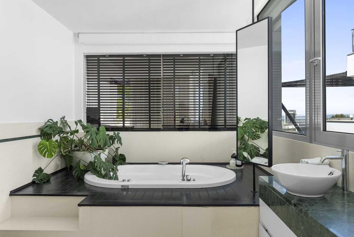 Semi-Detached House for sale in Marbella