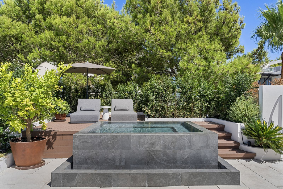 Semi-Detached House for sale in Marbella