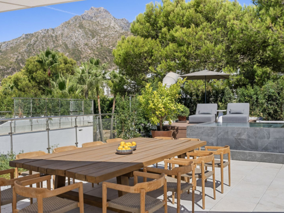 Semi-Detached House for sale in Marbella