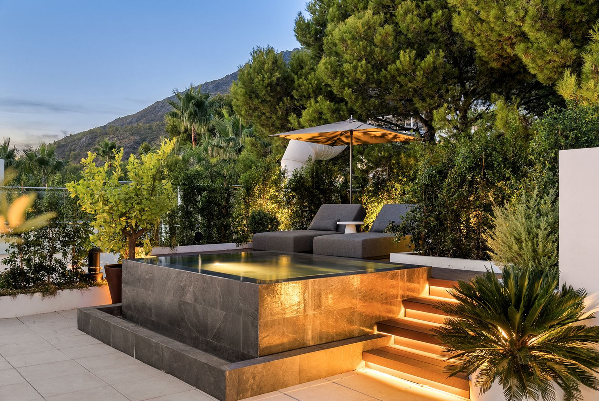 Semi-Detached House for sale in Marbella