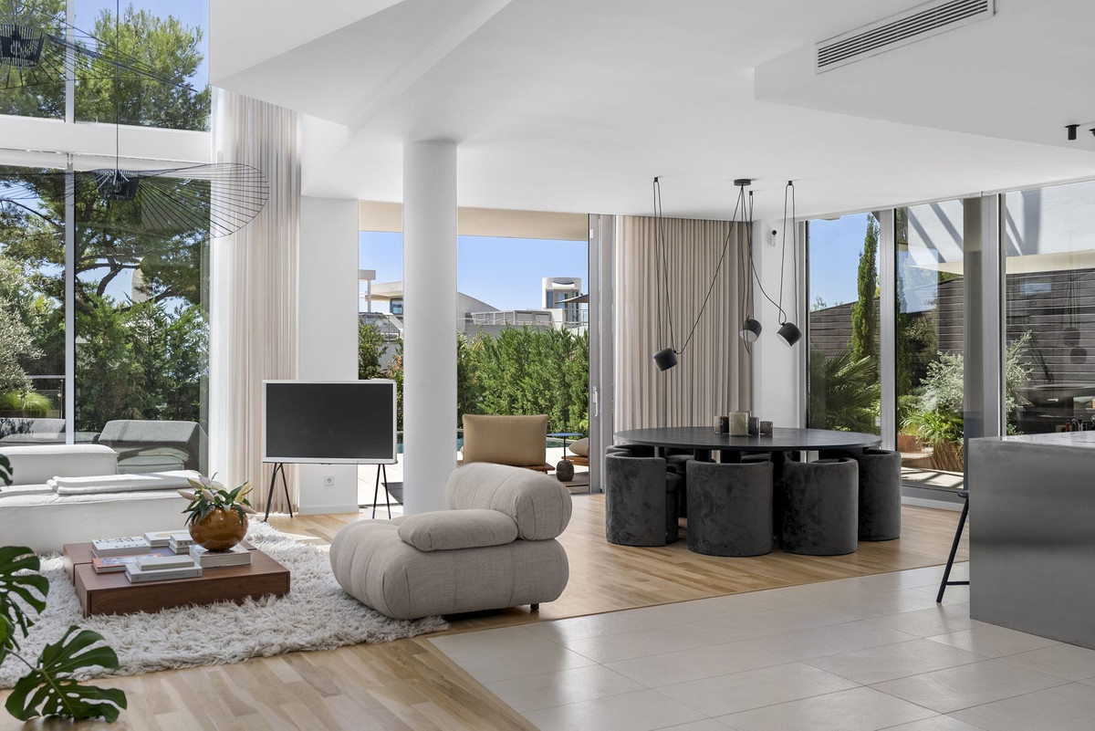 Semi-Detached House for sale in Marbella