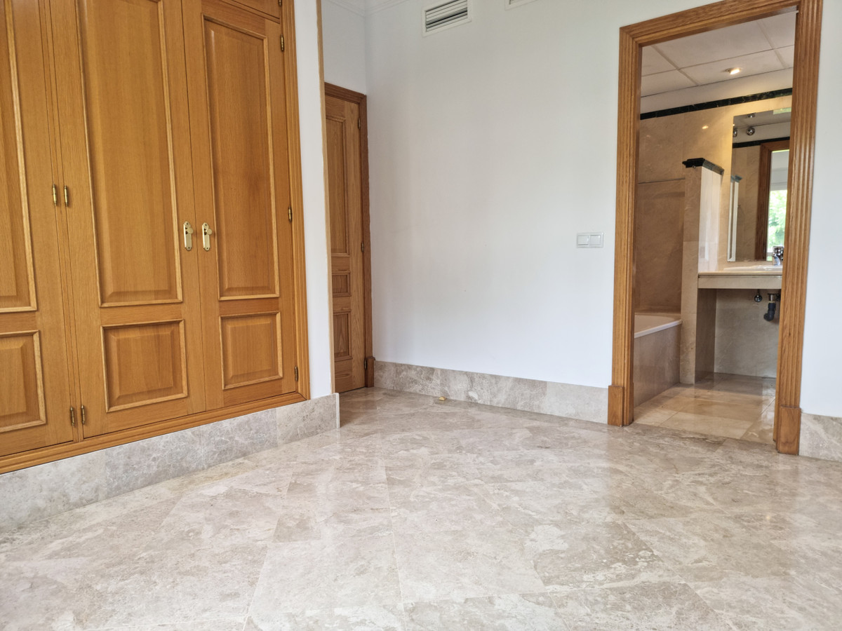 Semi-Detached House for sale in Marbella