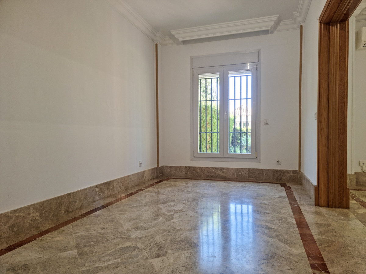 Semi-Detached House for sale in Marbella