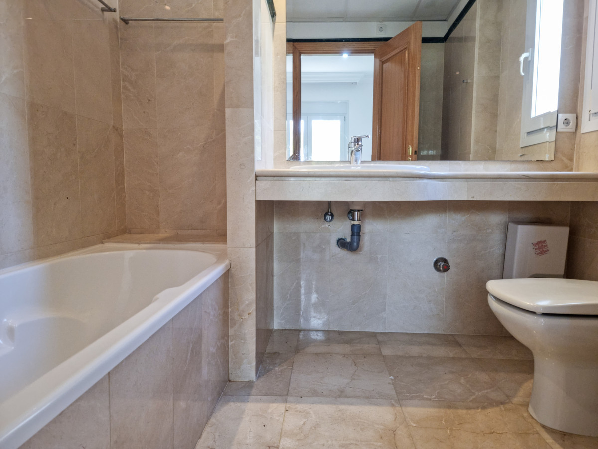 Semi-Detached House for sale in Marbella