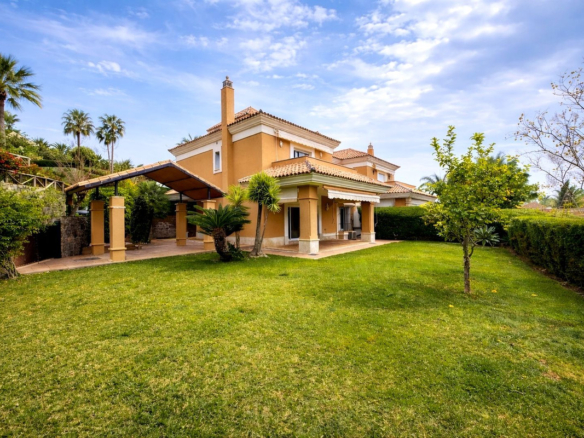 Semi-Detached House for sale in Marbella