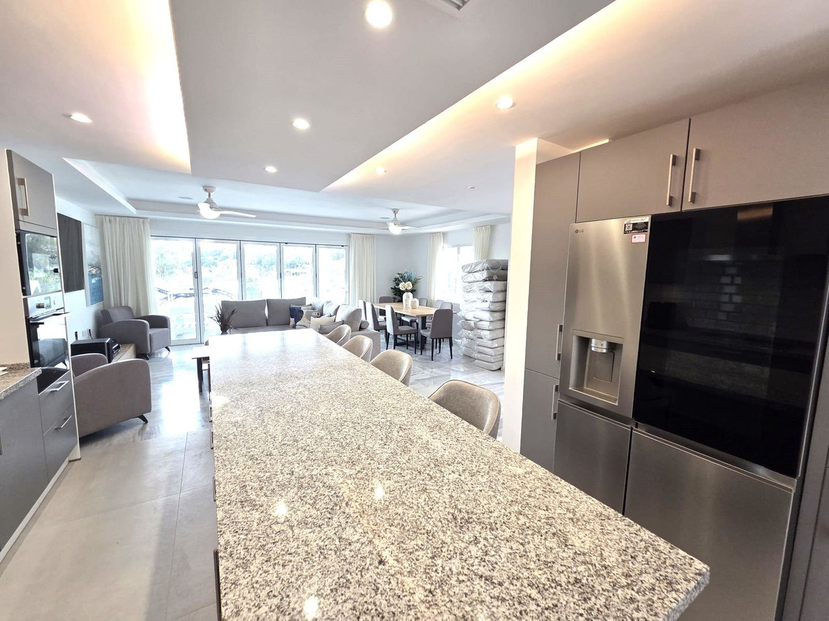 Semi-Detached House for sale in Marbella
