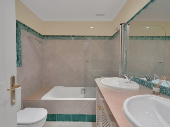 Townhouse for sale in Benahavís