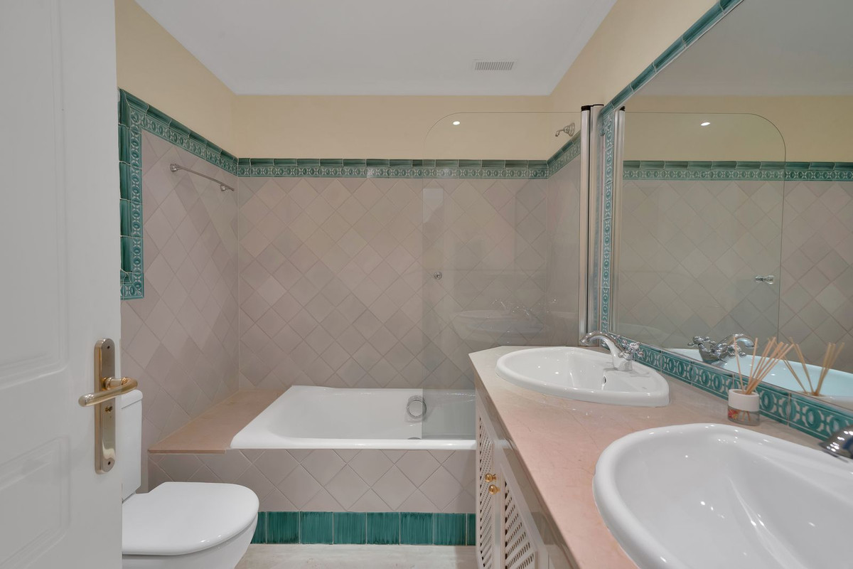 Townhouse for sale in Benahavís