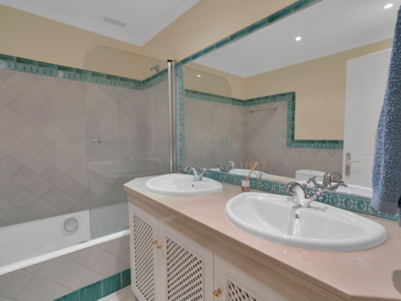 Townhouse for sale in Benahavís