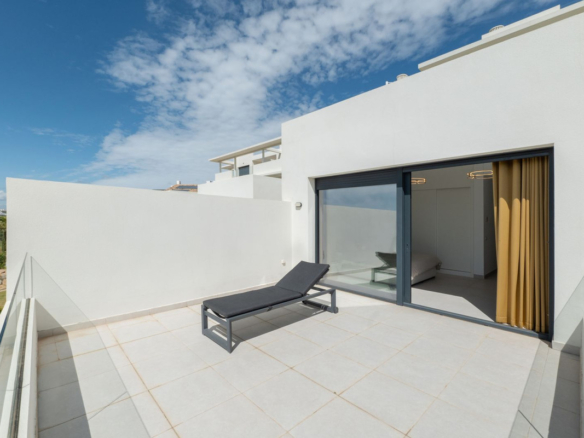 Townhouse for sale in Casares