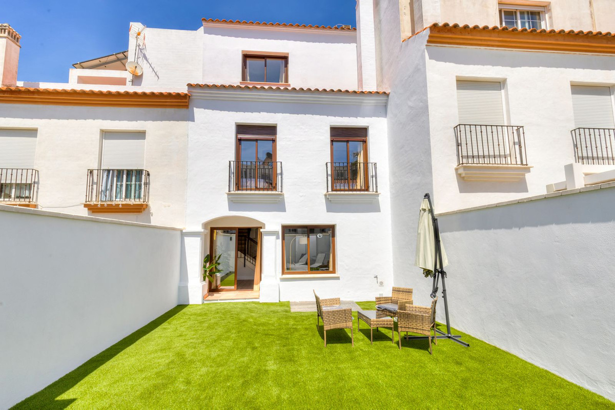 Townhouse for sale in Casares