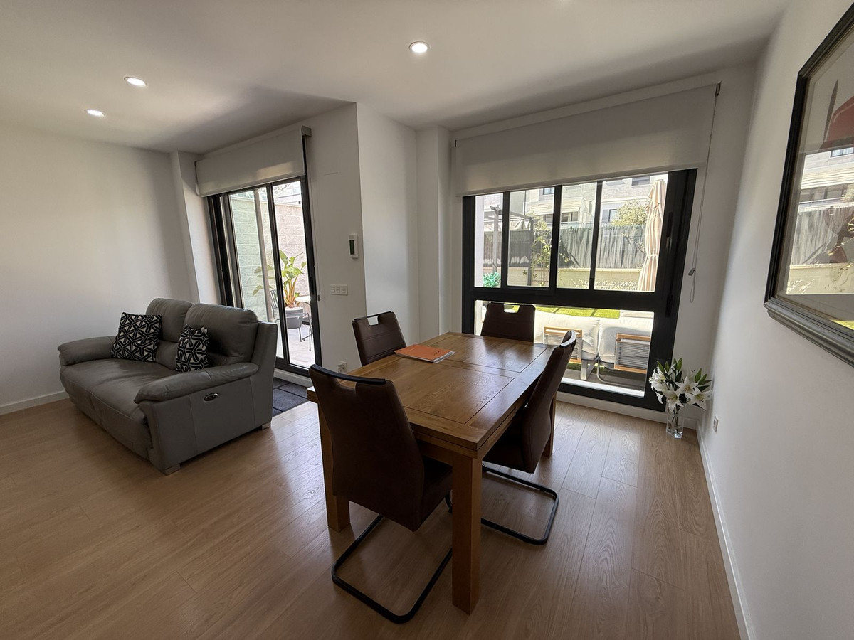 Townhouse for sale in Churriana