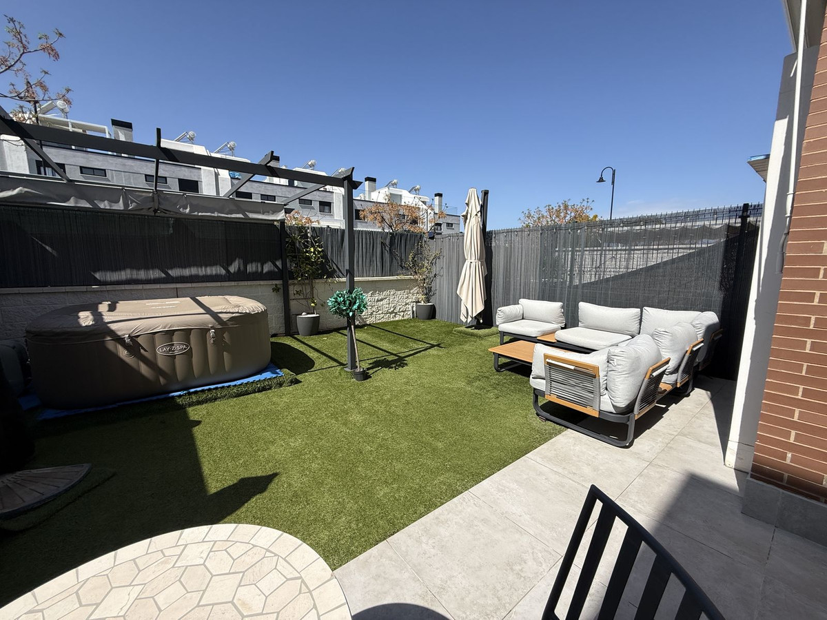Townhouse for sale in Churriana