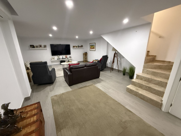 Townhouse for sale in Churriana