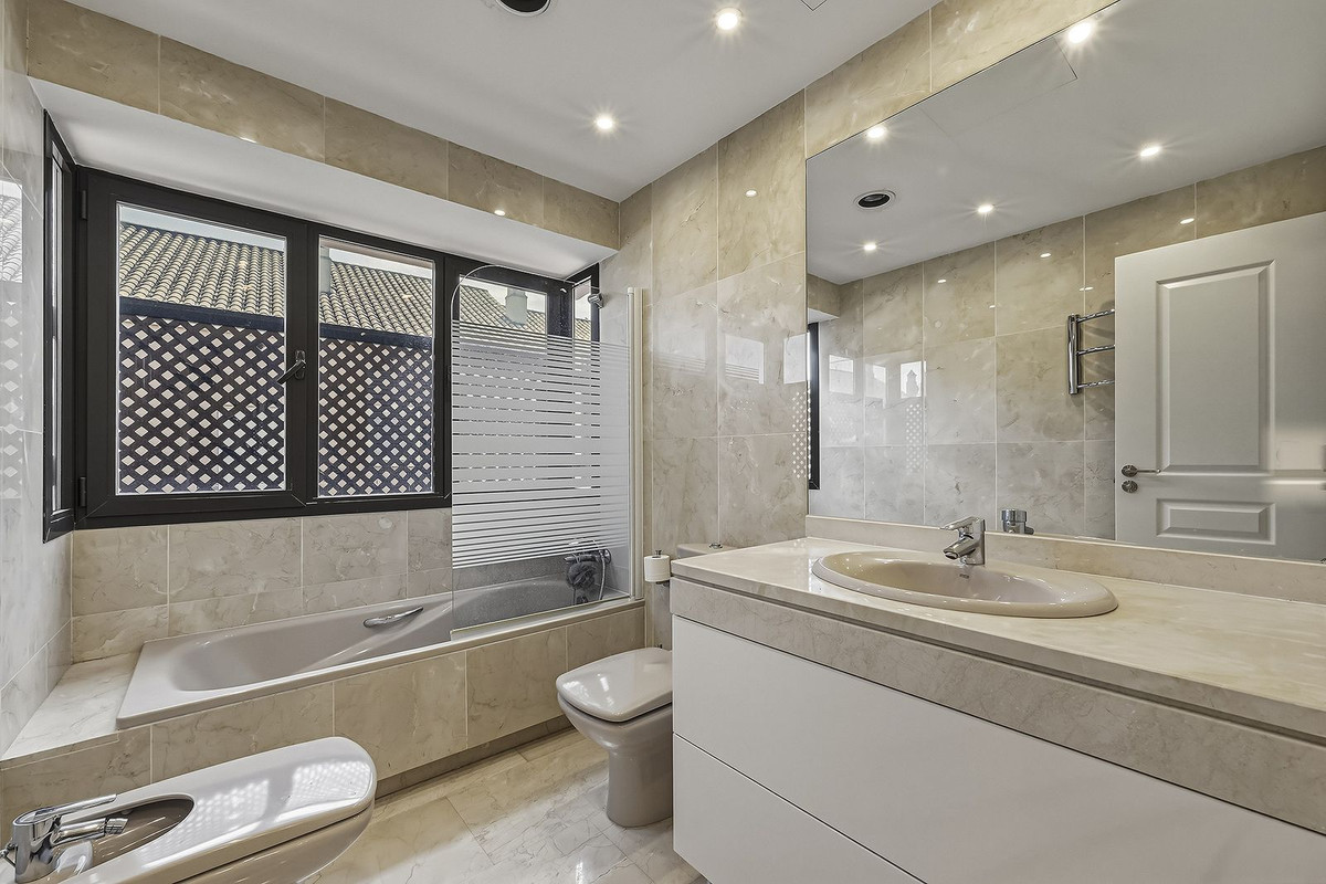 Townhouse for sale in Marbella