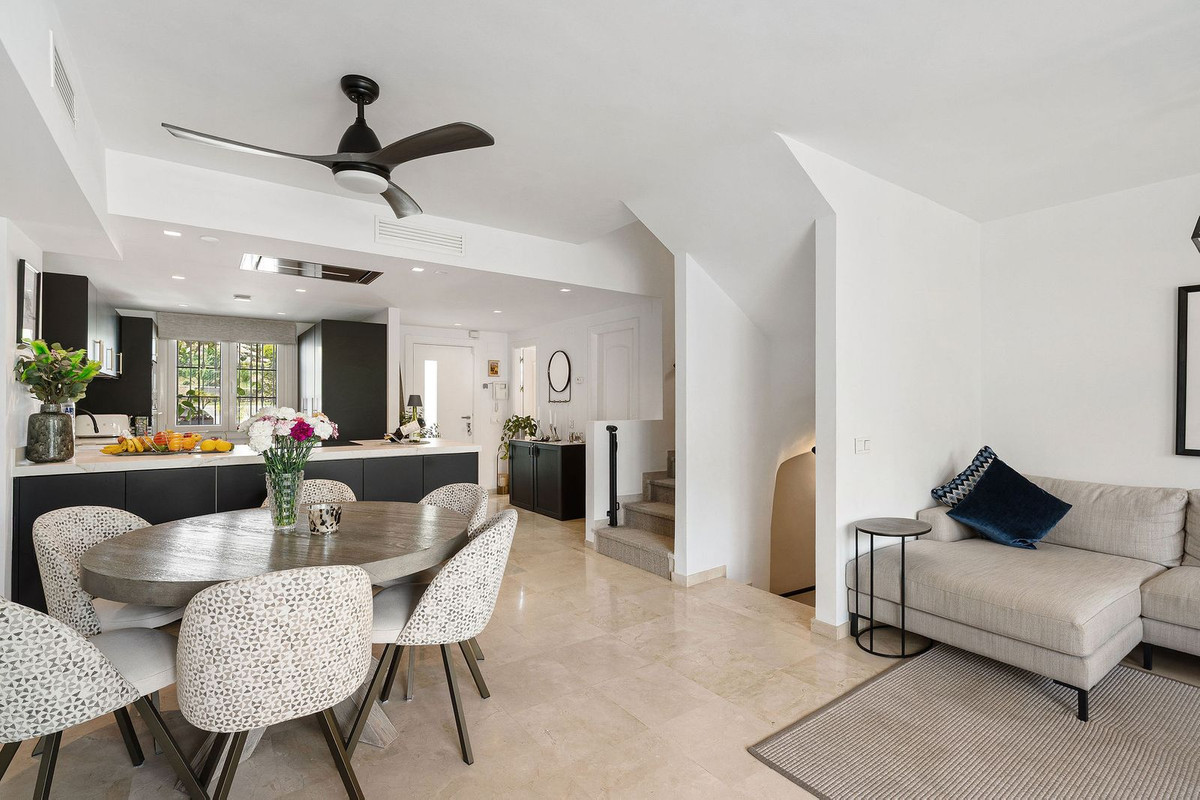 Townhouse for sale in Marbella