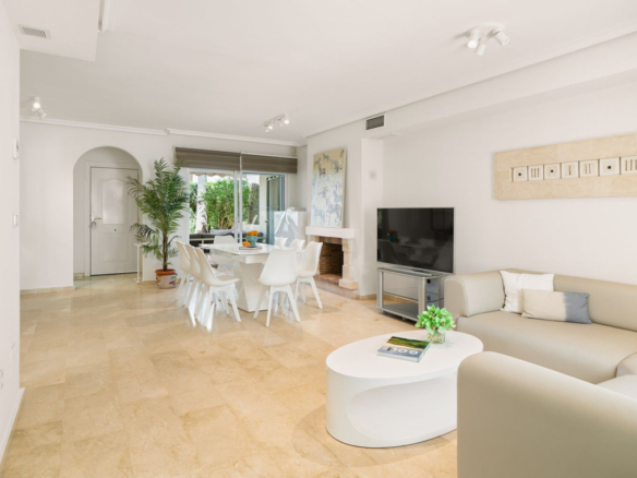 Townhouse for sale in Marbella