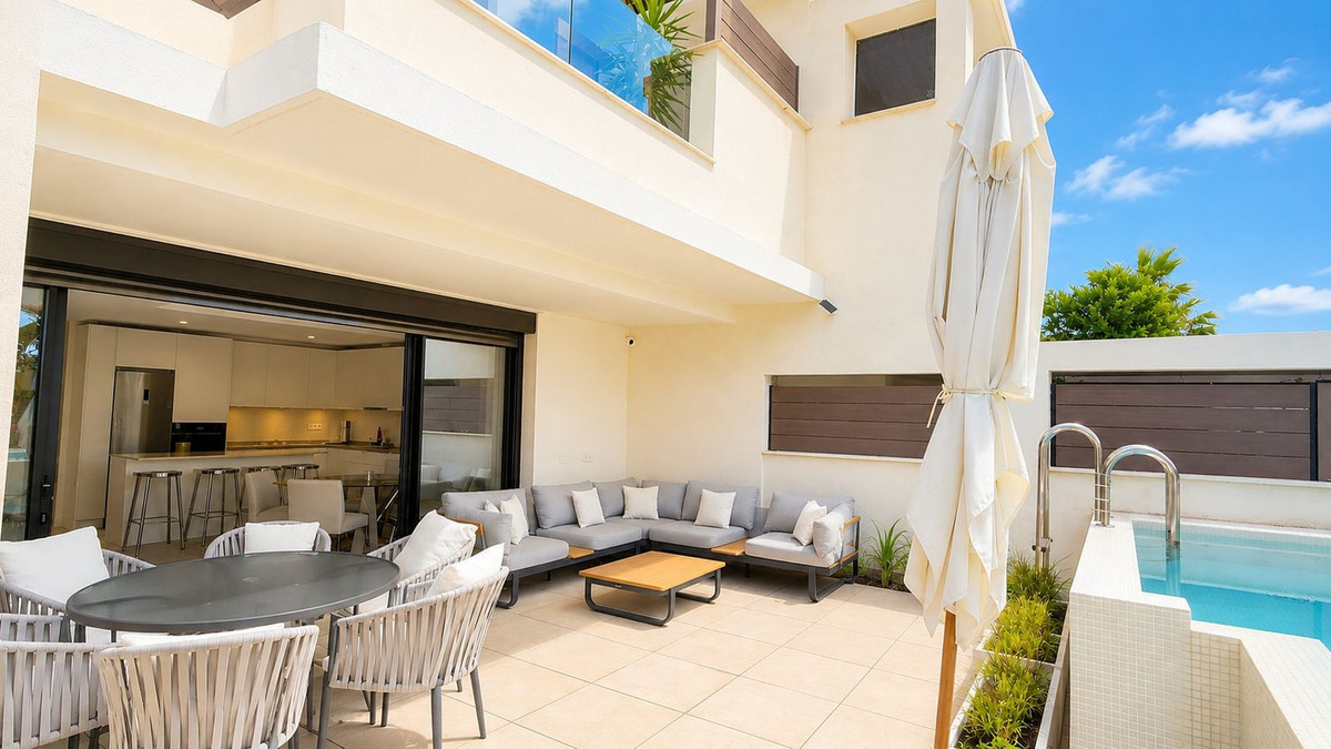 Townhouse-in-Mijas-Ref-R5371501 Townhouse for sale in Mijas