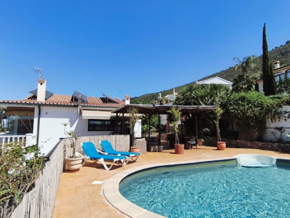 Villa for sale in Alhaurín de la Torre