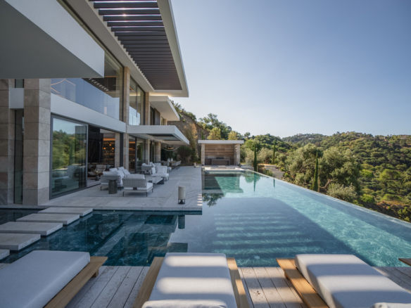 Villa for sale in Benahavís